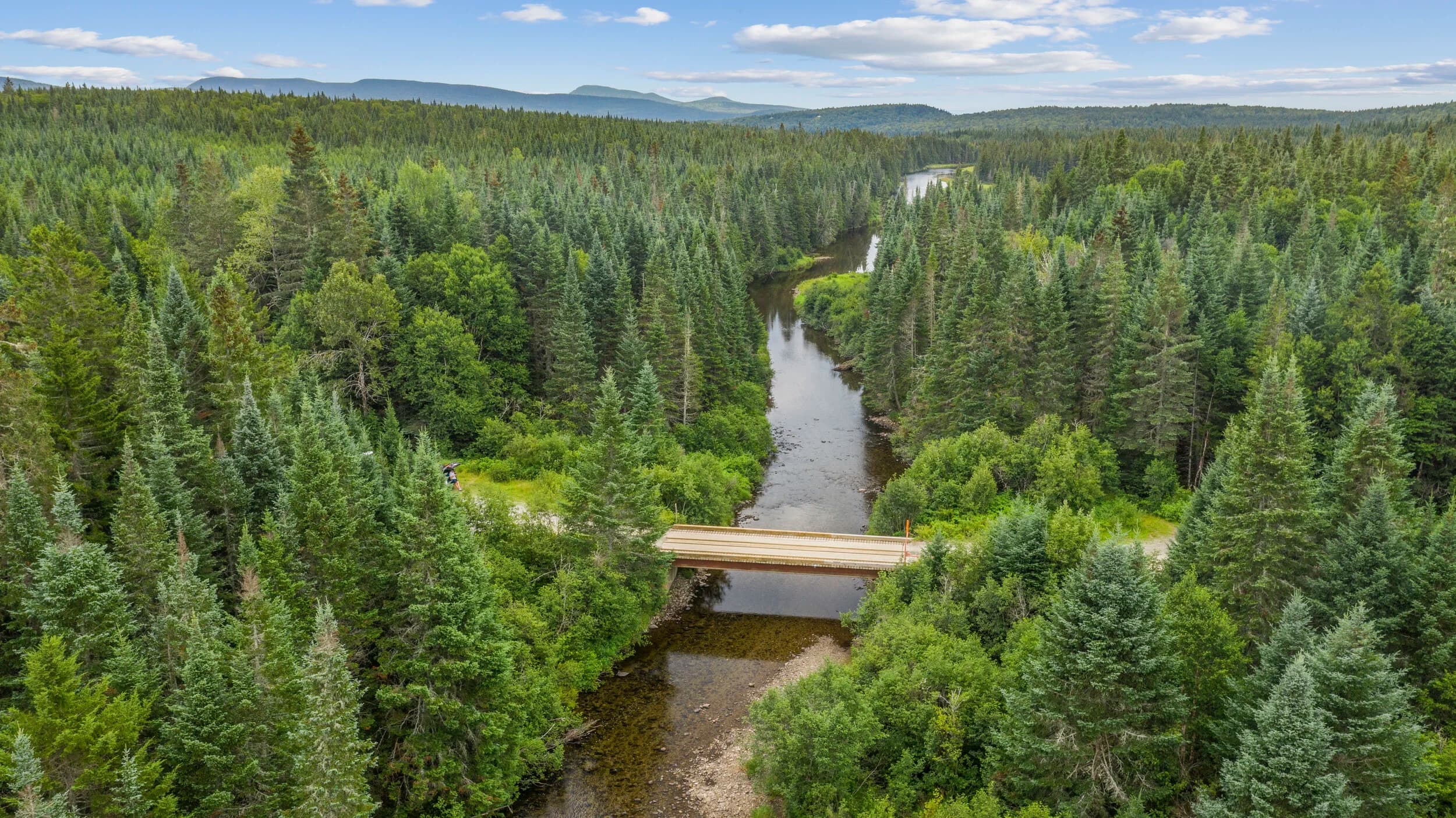 Drone photography for land sales: acreage and boundary mapping