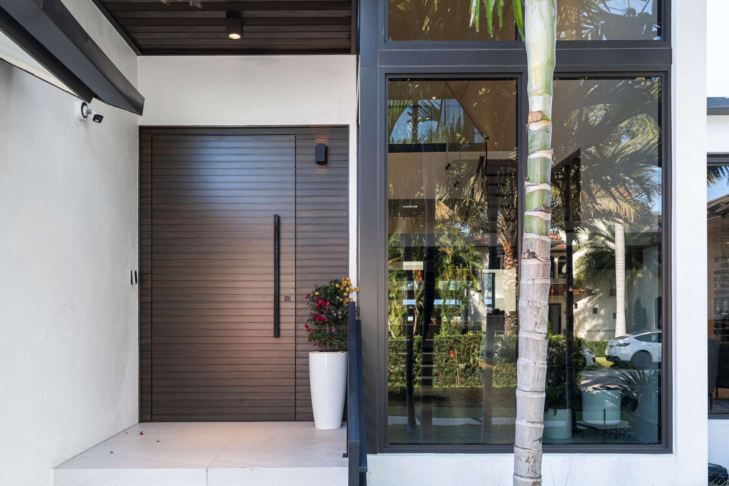 Las Olas Isles waterfront — Fort Lauderdale, FL