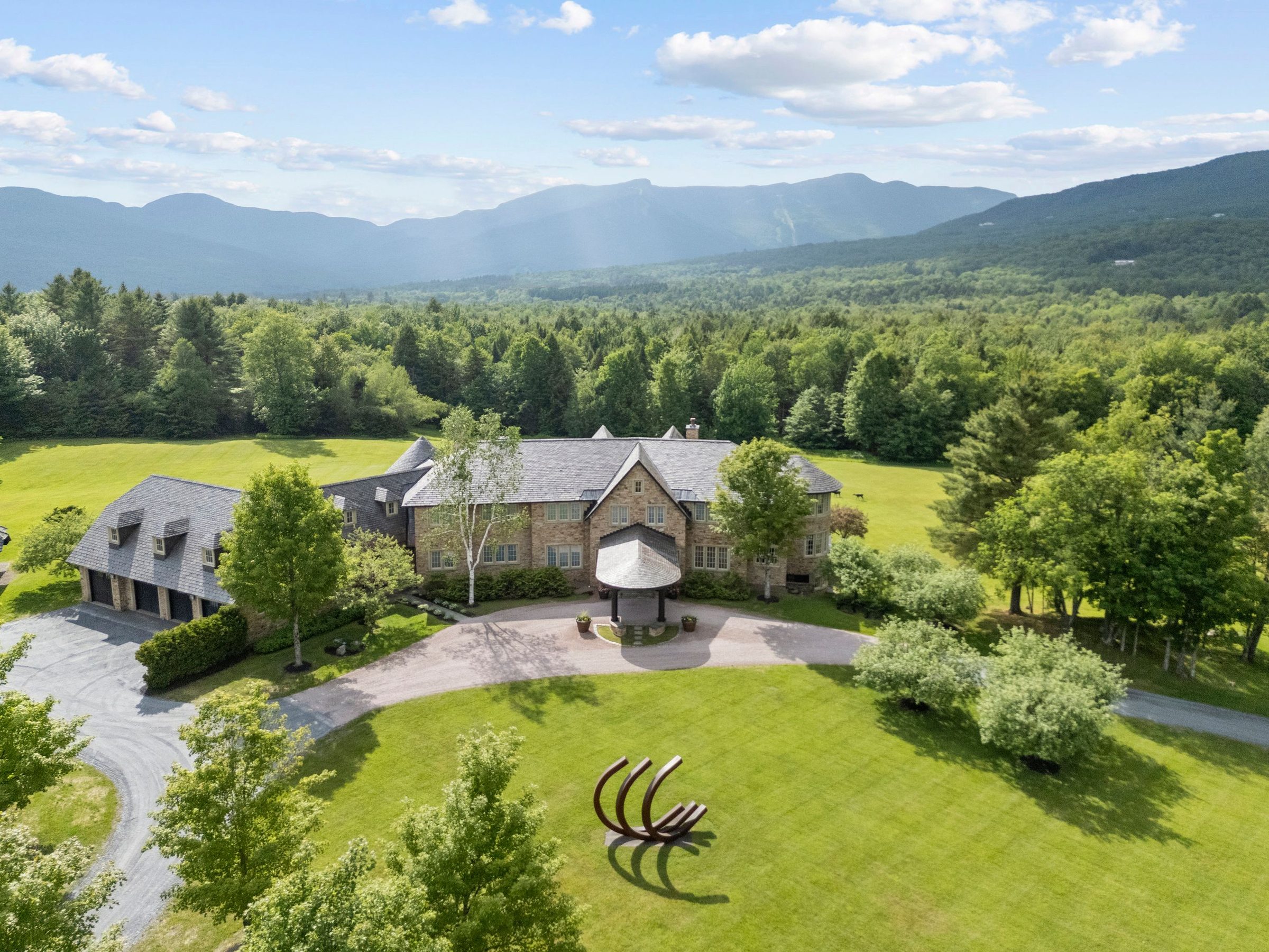 Stowe mountain-side home — Stowe, VT